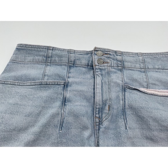 M. Jeans Denim Shorts High Waist Frayed Hem Light Wash Women's Shorts Size 16W - Picture 2 of 11